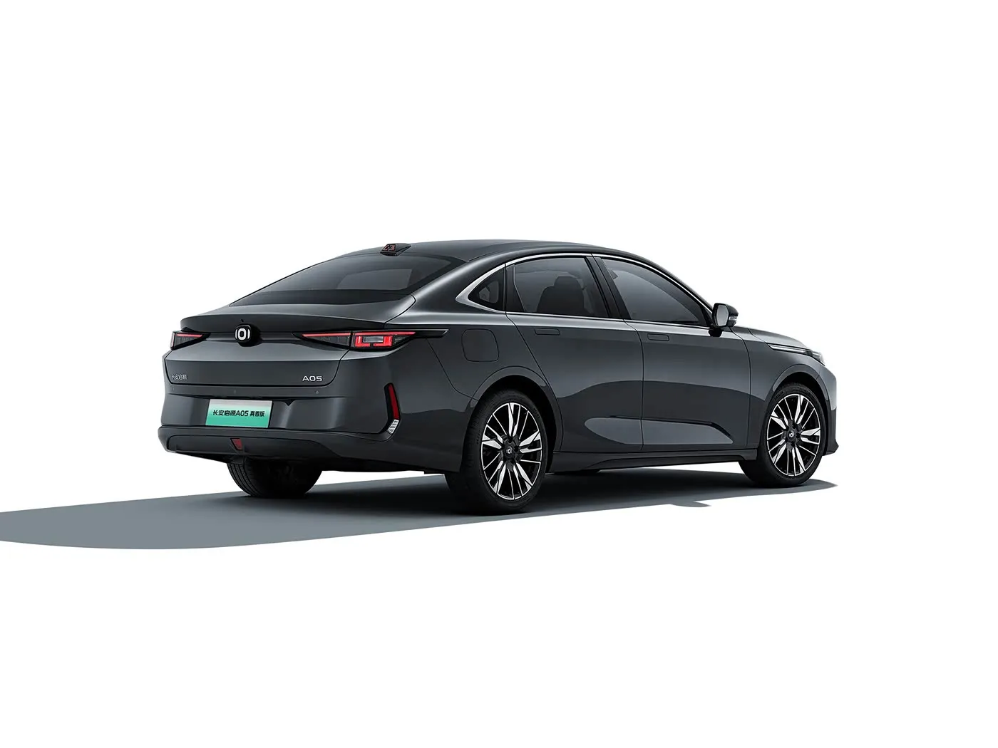 Changan Qiyuan A05 compacte EV-auto Nieuw energievoertuig met snelladende hybride EV-motor links sturend