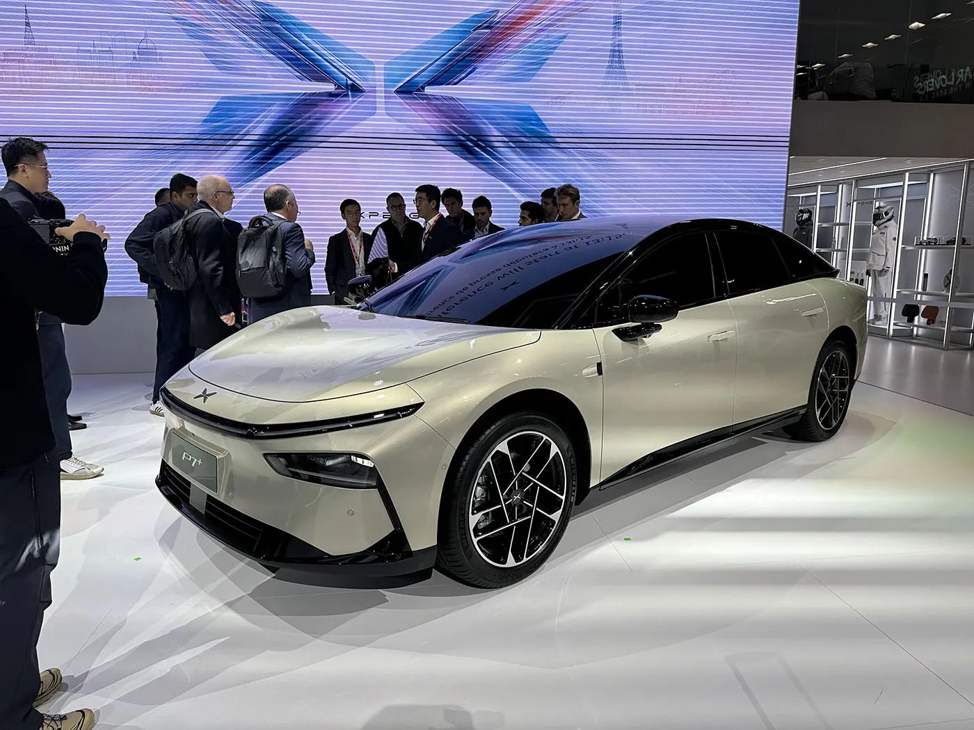 Limited Edition EV XPENG P7+ 5-zits puur elektrische hatchback Nieuw ontwerp Links sturend 685 km maximale snelheid Nieuw energievoertuig