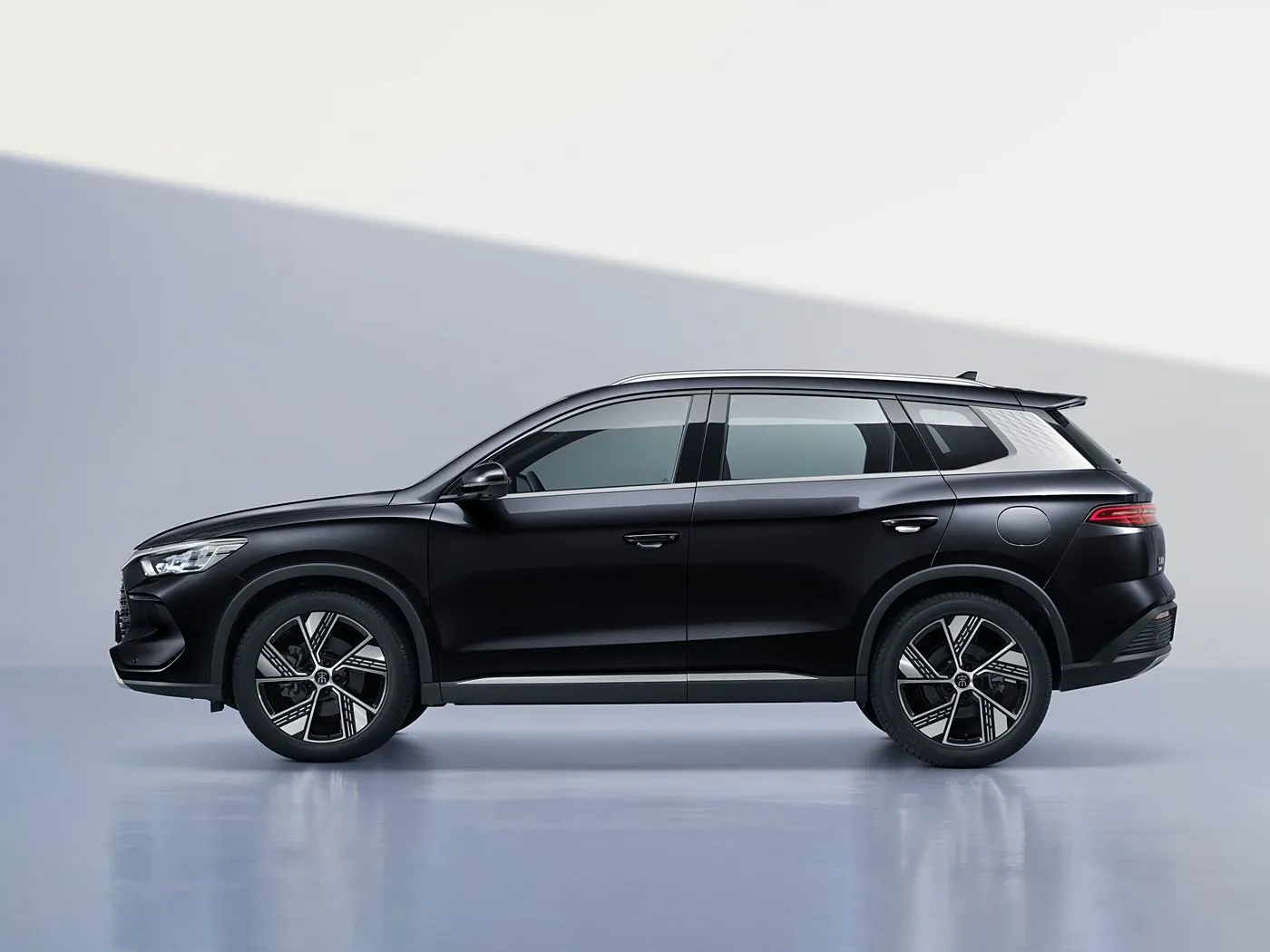 BYD Song Pro DM-i compacte PHEV SUV met langeafstandshybride NEW ENERGY-voertuig