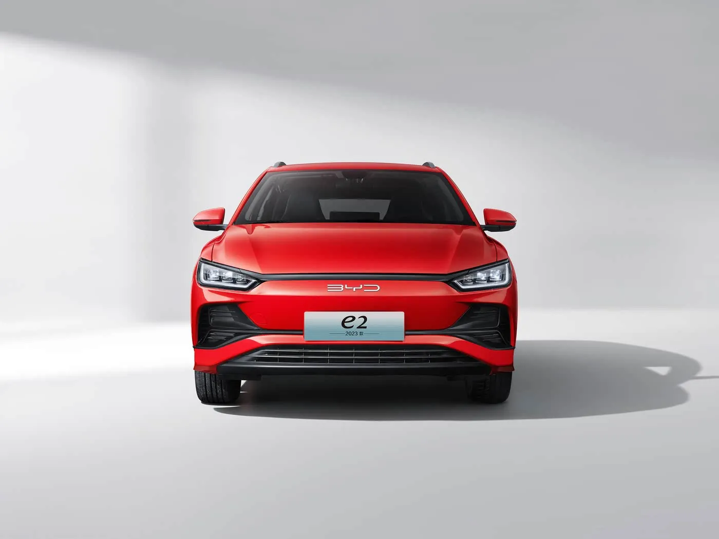BYD E2 Luxe elektrische EV Sedan SUV Hatchback Auto met links stuur en lithiumbatterijmotor China's nieuwe energievoertuig