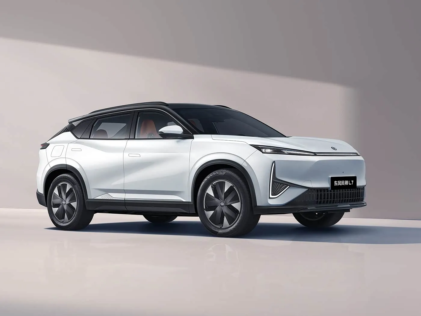 Dongfeng Aeolus L7: EV/PHEV SUV 5-zits Premium Touches lederen zetels Nieuw energievoertuig voor lange afstanden