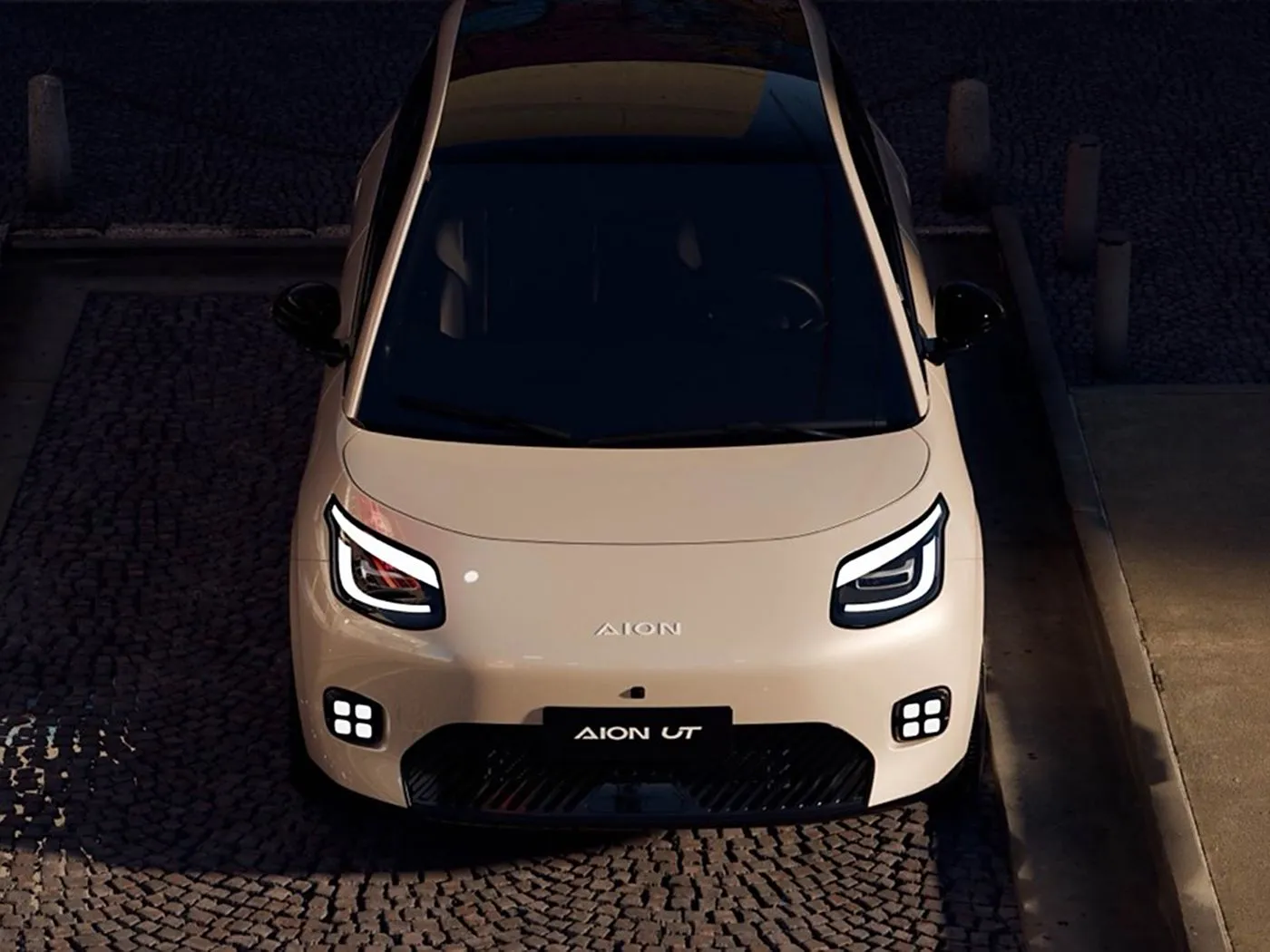 New Energy Pure Electric Mini Hatchback AION UT Hot Sale Lithium Hybrid EV From GAC Joint Venture Low Price