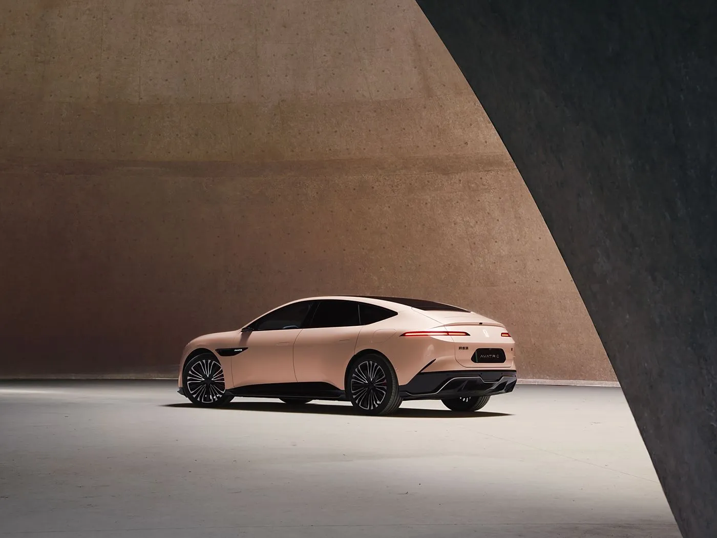 Avita 12 Royal Theatre Edition elektrische SUV Luxe puur elektrisch voertuig met ADS 3.0 voor premium rijervaring