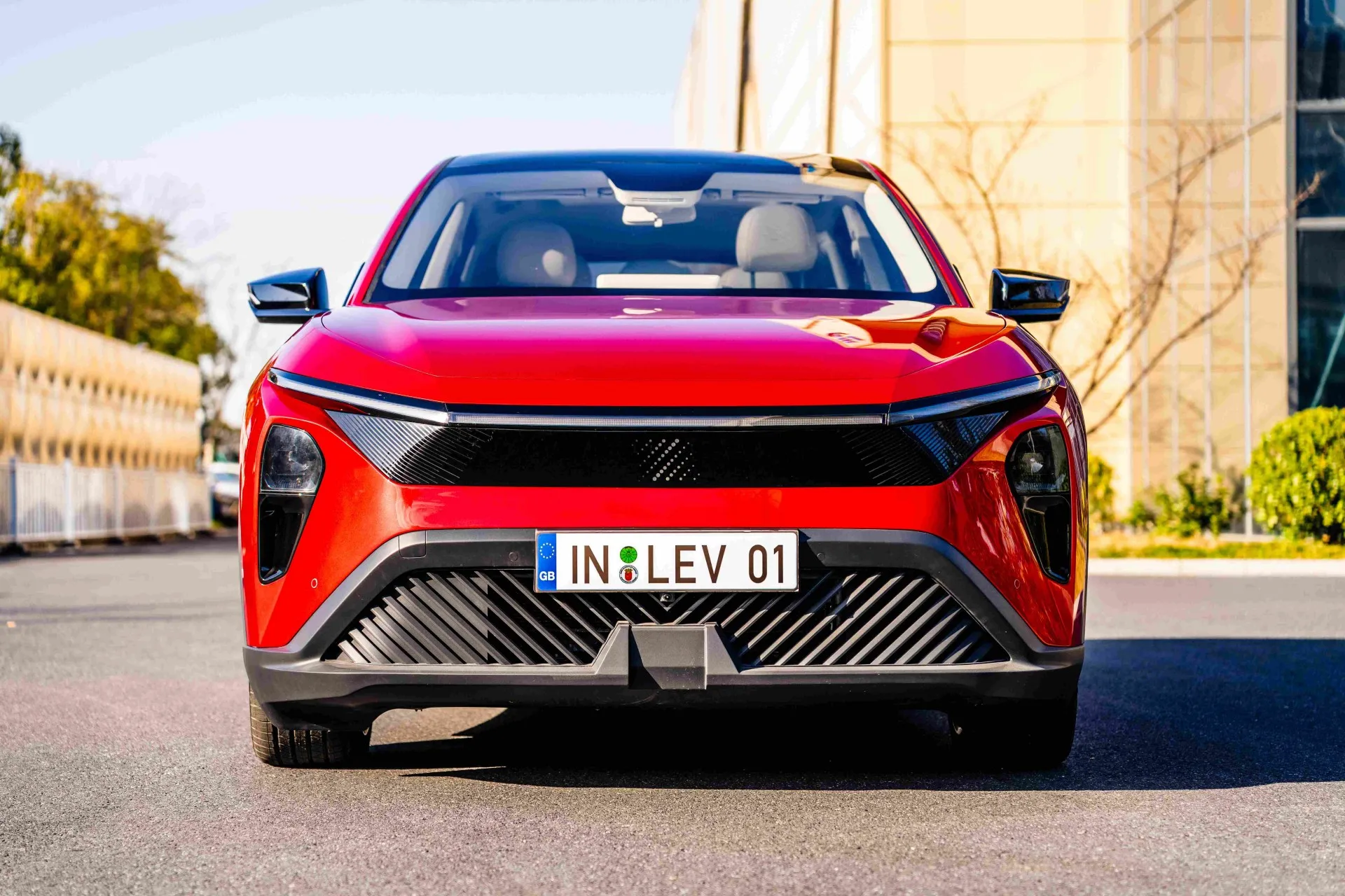 LEV01 SUV met stuur rechts NIEUW ENERGIEVOERTUIG EV lange afstandswielbasis 5 zitplaatsen
