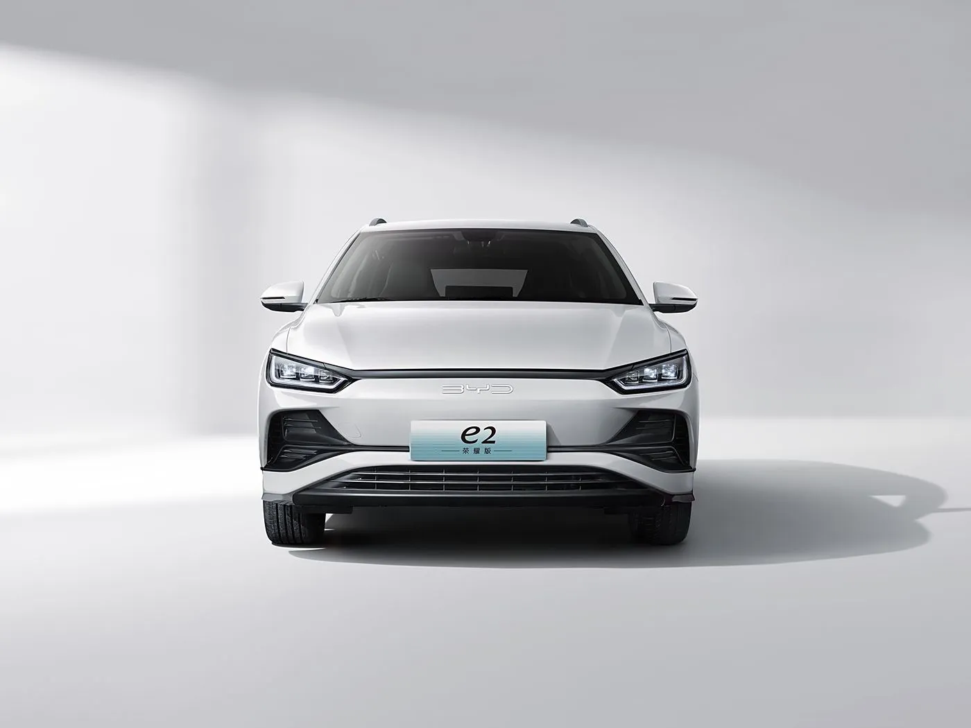 BYD E2 Luxe elektrische EV Sedan SUV Hatchback Auto met links stuur en lithiumbatterijmotor China's nieuwe energievoertuig