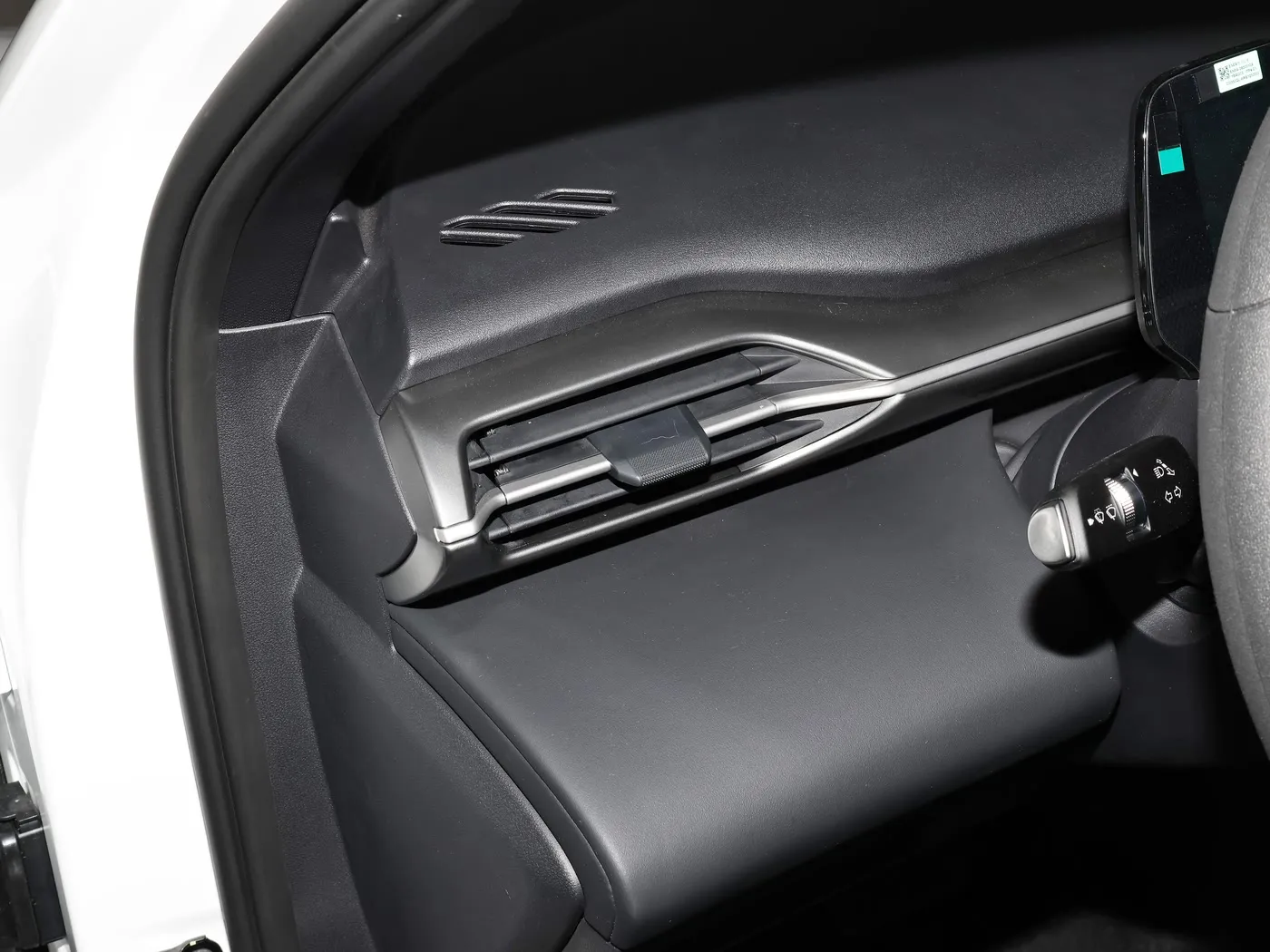 Nieuw model BYD E7 EV-auto 150 km/u Topsnelheid 136 pk 180 Nm koppel 5-zits elektrisch voertuig