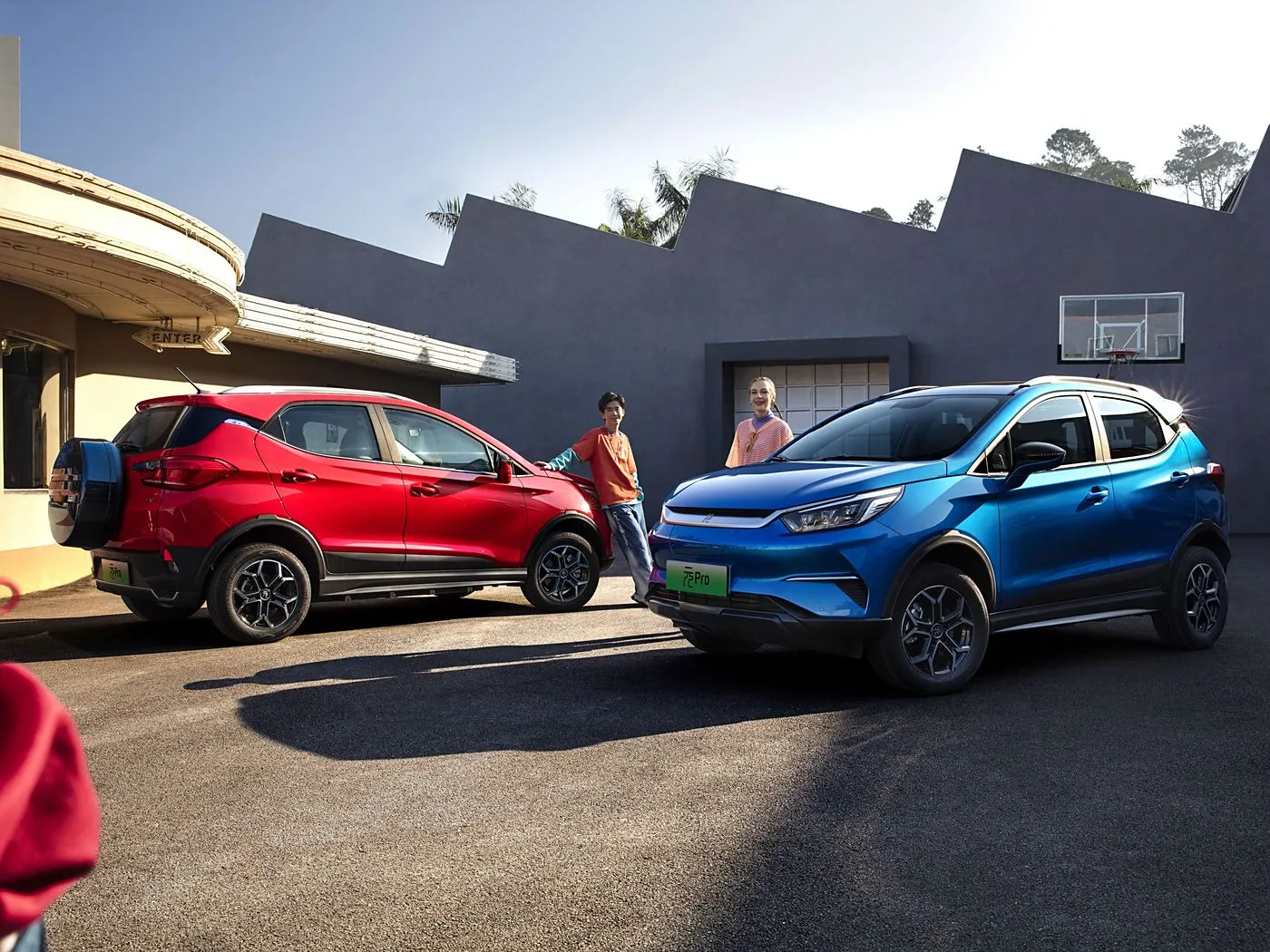 BYD Yuan Pro luxe elektrische SUV, bereik van 320 km Geavanceerde functies voor rijden in de stad, nieuw energievoertuig