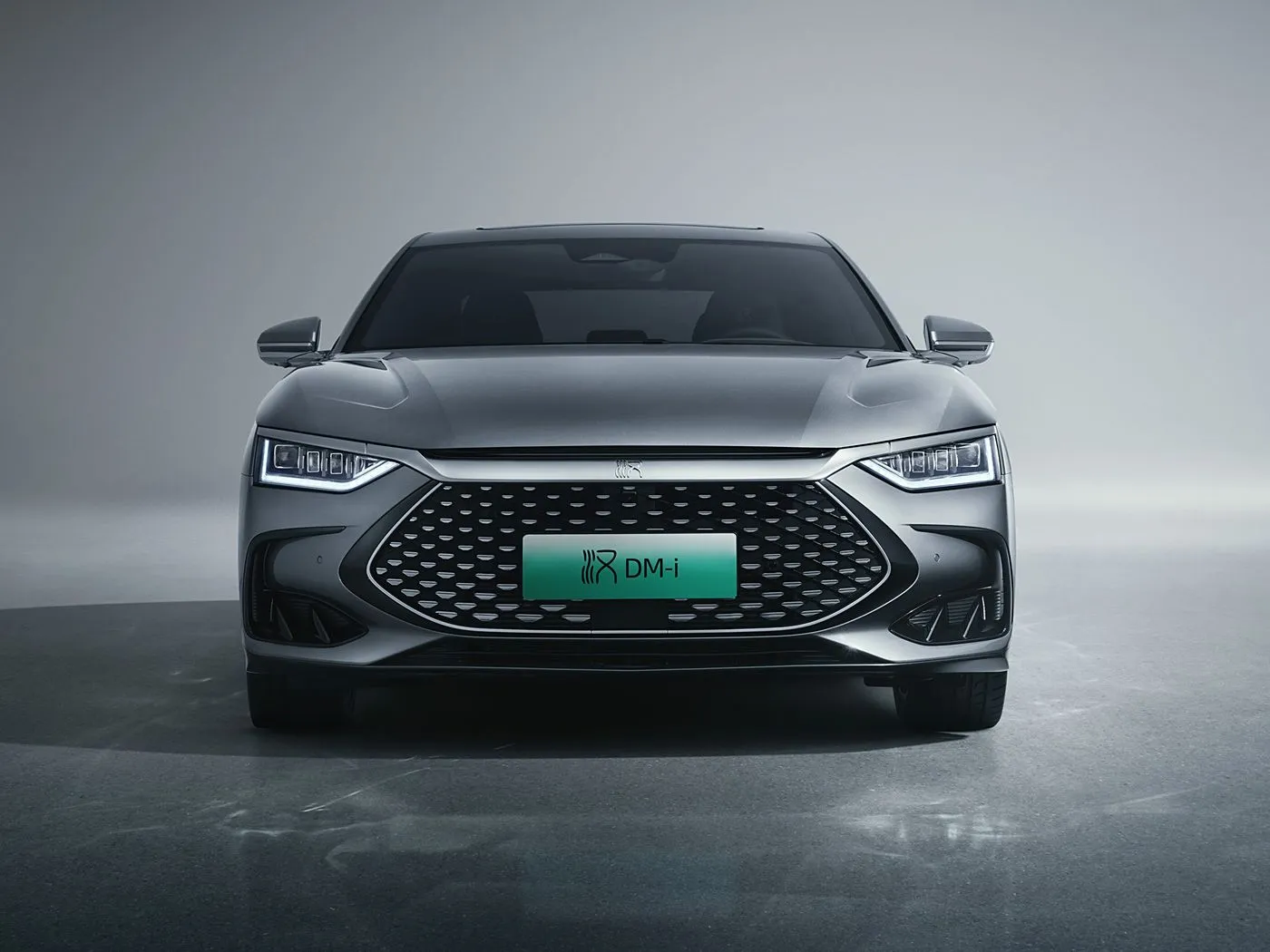 BYD Han EV/DM-i Elektrificerende luxe sedan met dubbele motor en geavanceerde technologie NIEUWE ENERGE