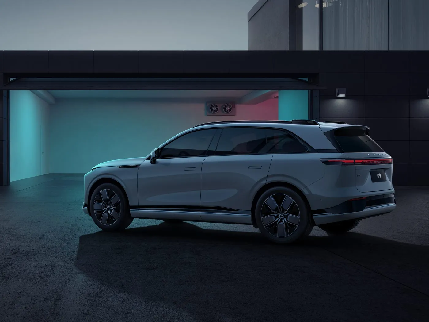 Xpeng G9 Luxe 4-deurs 5-zits SUV Elektrisch voertuig New Energy MPV Hatchback met 4WD-rijmodus PHEV Power en EV-motor links
