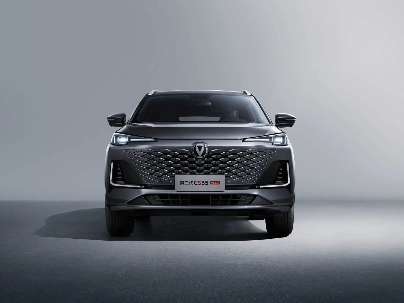 Changan CS55 PLUS compacte SUV 190 km/u topsnelheid, 360° camera, dual-zone AC en JBL audio premium afwerking