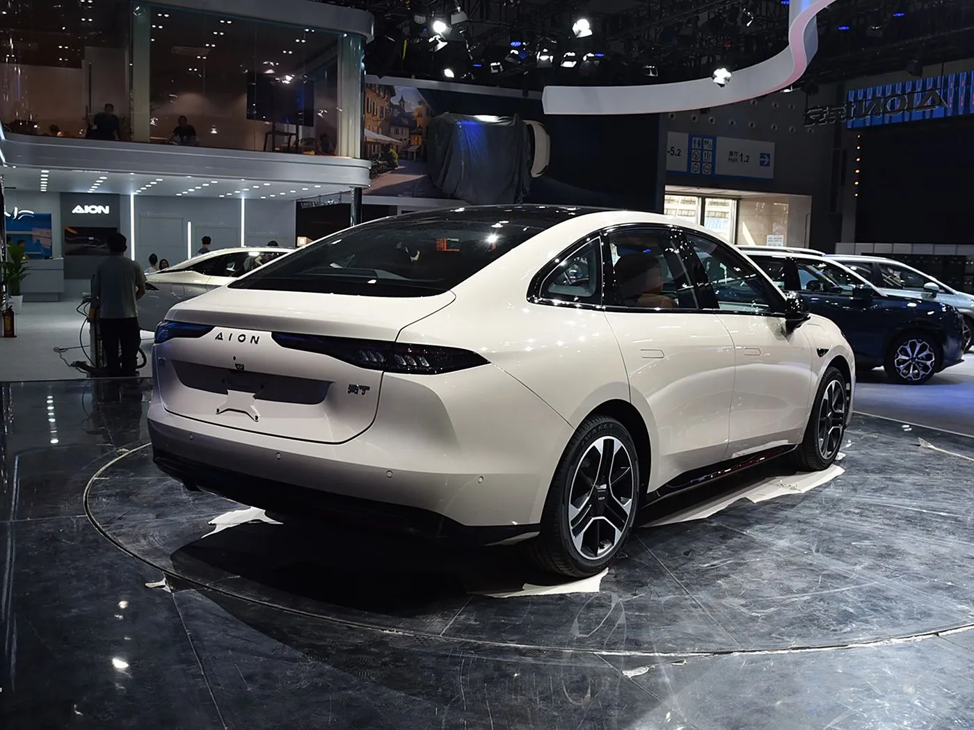 AION RT Elektrische SUV Linksgestuurde snelle EV Automatische versnellingsbak Hybride Mini Level Sedan Nieuw energievoertuig voor volwassenen