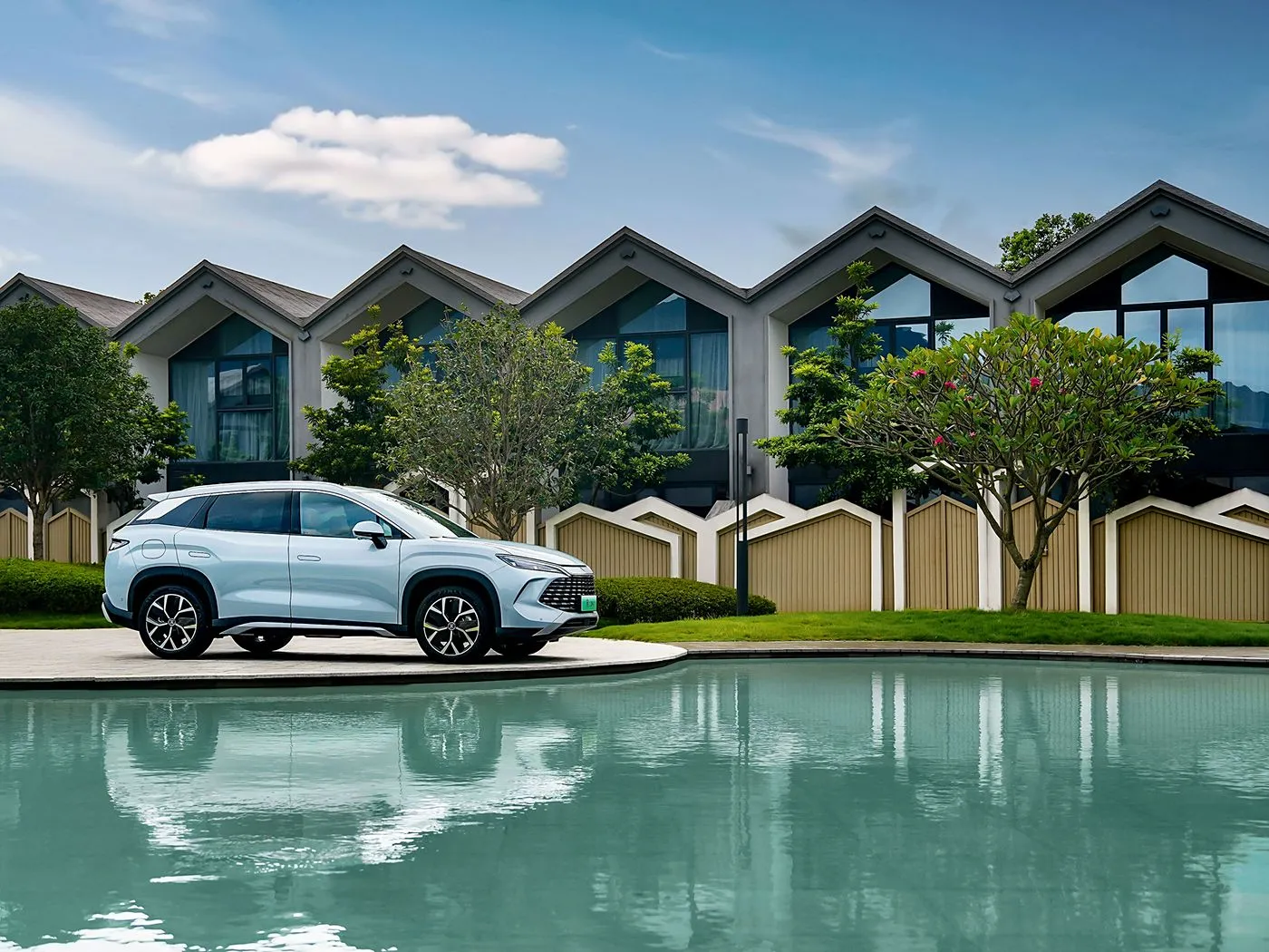 BYD Song L DM-i Compacte PHEV SUV Nieuw energievoertuig voor lange afstanden, hoge snelheid DiPilot 2.0 Verwarmde stoelen 360° panoramische camera