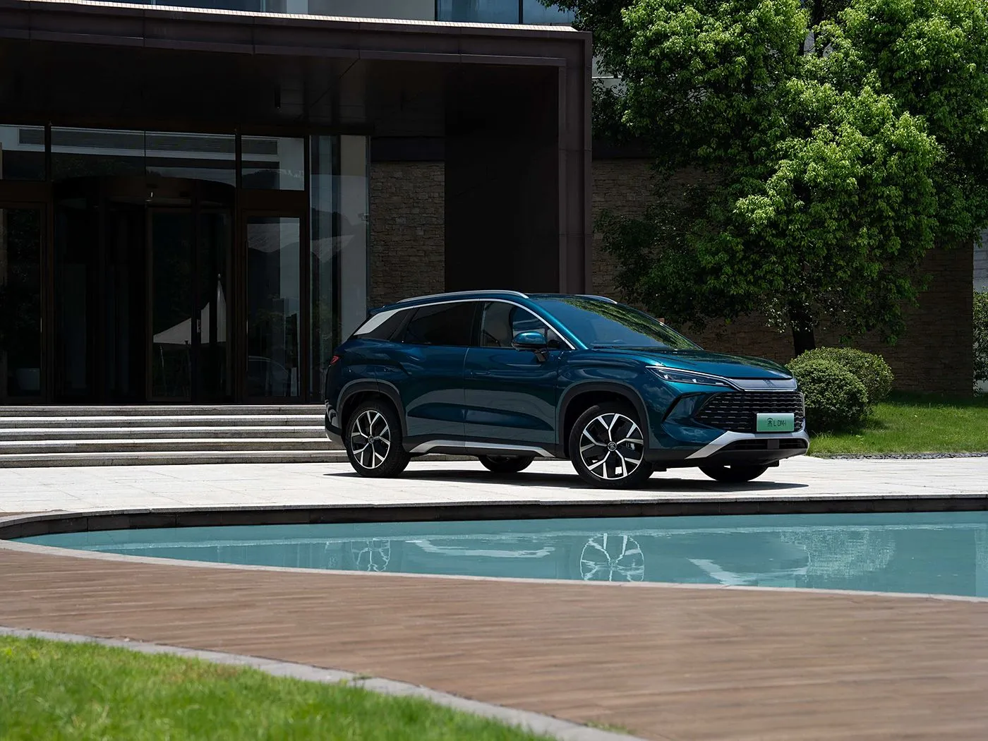 BYD Song L DM-i Compacte PHEV SUV Nieuw energievoertuig voor lange afstanden, hoge snelheid DiPilot 2.0 Verwarmde stoelen 360° panoramische camera