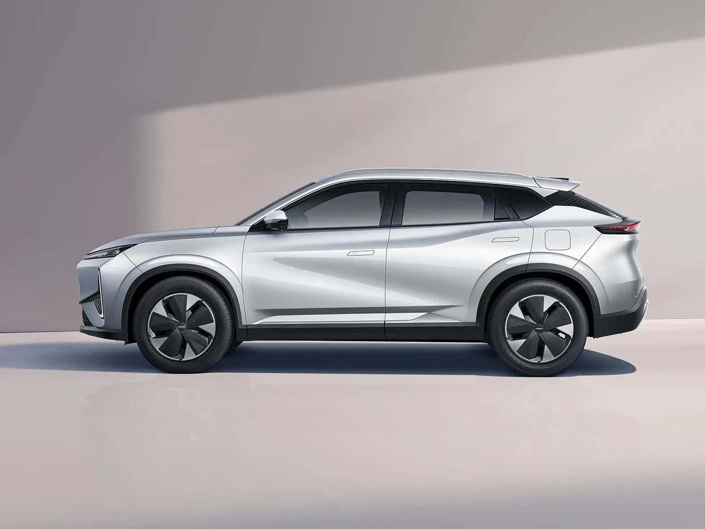 Dongfeng Aeolus L7: EV/PHEV SUV 5-zits Premium Touches lederen zetels Nieuw energievoertuig voor lange afstanden