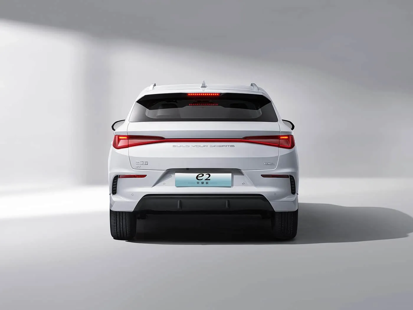 BYD E2 Luxe elektrische EV Sedan SUV Hatchback Auto met links stuur en lithiumbatterijmotor China's nieuwe energievoertuig